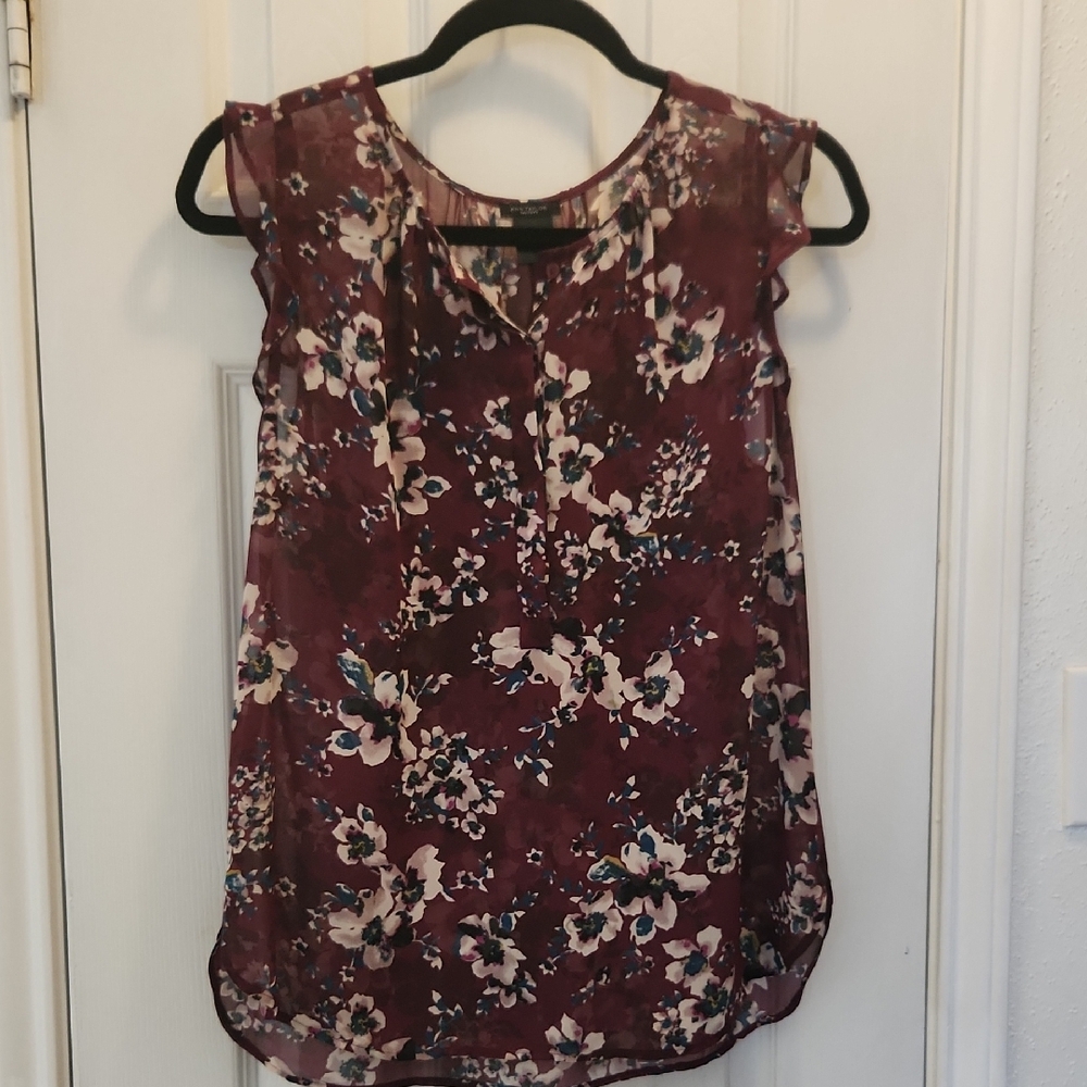 Assortment Of ANN TAYLOR AND LOFT Tunic tops - Picture 2 of 9